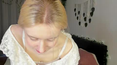 Gin online show from 24, 4, 2026