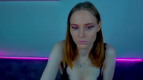 Snapshot of gina_lovelyy chatting on 9, 11, 2025 Gina online show from 9, 11, 2025