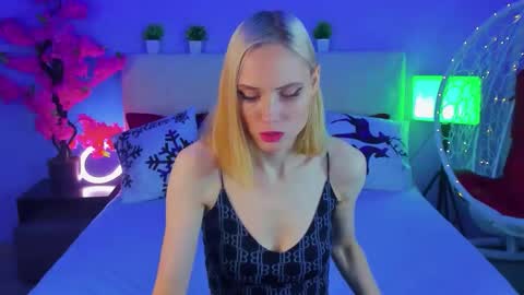 Snapshot of gina_lovelyy chatting on 13, 1, 2026 Gina online show from 13, 1, 2026