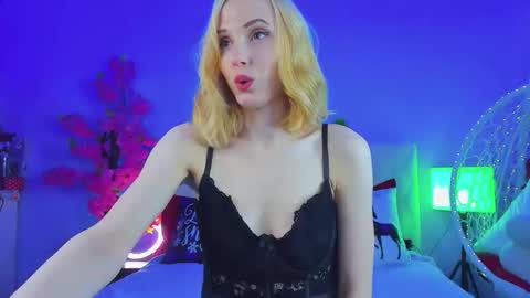 Snapshot of gina_lovelyy chatting on 17, 1, 2026 Gina online show from 17, 1, 2026