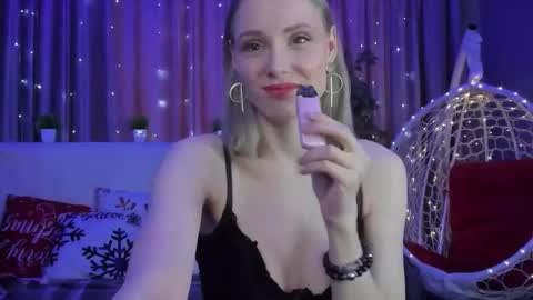 Snapshot of gina_lovelyy chatting on 10, 3, 2026 Gina online show from 10, 3, 2026