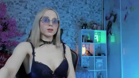 Gina online show from 27, 3, 2026