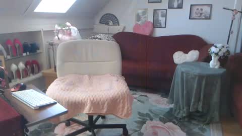 Gina online show from 25, 6, 2026