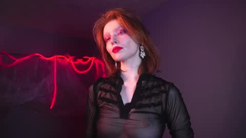        im expecting 350 thumbs up on my altar   online show from 19, 12, 2024