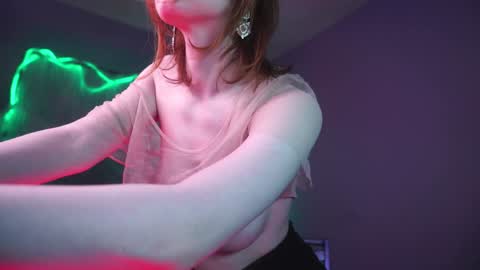        im expecting 350 thumbs up on my altar   online show from 20, 12, 2024