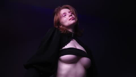        im expecting 350 thumbs up on my altar   online show from 22, 12, 2024