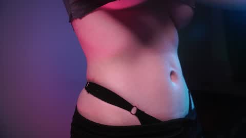        im expecting 350 thumbs up on my altar   online show from 27, 12, 2024