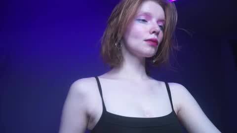        im expecting 350 thumbs up on my altar   online show from 27, 9, 2025