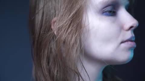        im expecting 350 thumbs up on my altar   online show from 3, 11, 2025