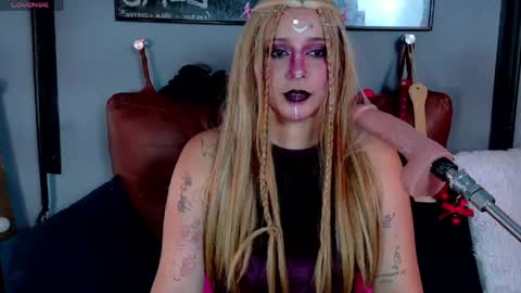 Ginger online show from 15, 4, 2026