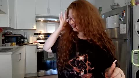 Snapshot of gingerprincess555 chatting on 22, 9, 2025 gingerprincess555 online show from 22, 9, 2025