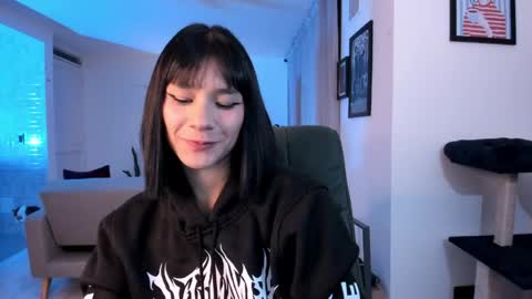 Snapshot of ginnaaaa_ chatting on 12, 5, 2026 Ginnaa online show from 12, 5, 2026