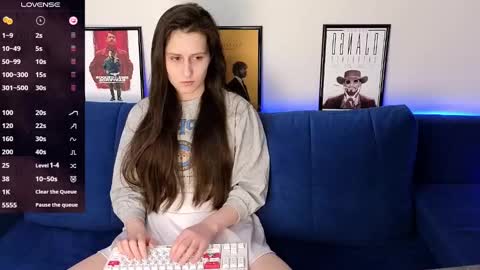 Ginnyg  online show from 17, 1, 2025