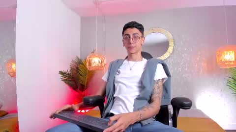 Gio Carangi online show from 24, 6, 2026