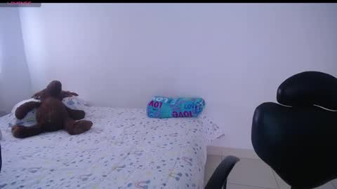 GIO RIVERA online show from 27, 1, 2025