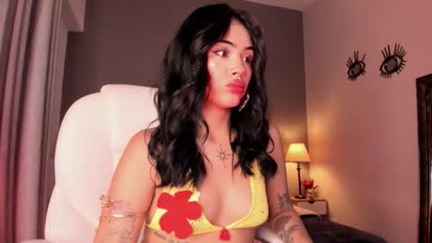 Giovanna  online show from 8, 11, 2025