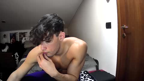 giovyyx online show from 5, 3, 2025