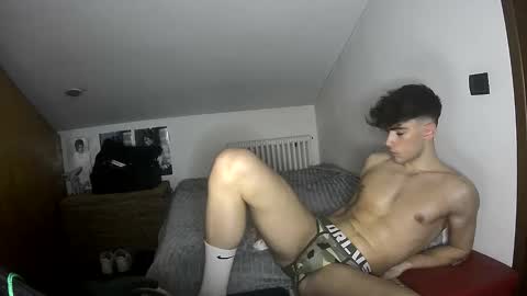 giovyyx online show from 12, 3, 2026