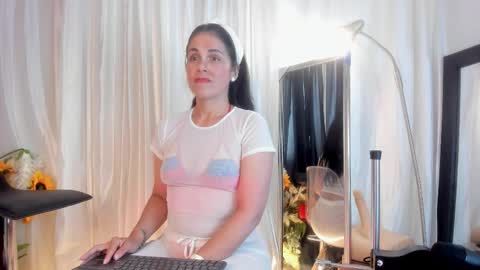 Snapshot of girasol_walton chatting on 18, 3, 2026 Girasol Walton online show from 18, 3, 2026