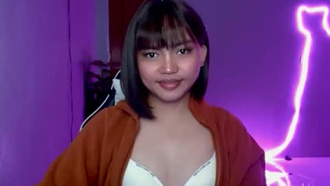 YOUR GIRL AXIE online show from 16, 12, 2025