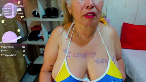 Snapshot of girl_amada chatting on 10, 1, 2025 Girl Amada online show from 10, 1, 2025