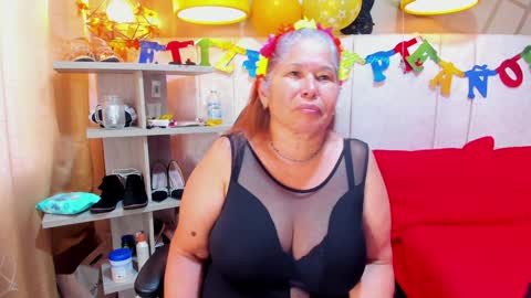 Snapshot of girl_amada chatting on 17, 1, 2025 Girl Amada online show from 17, 1, 2025