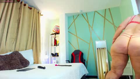 Snapshot of girl_amada chatting on 10, 9, 2025 Girl Amada online show from 10, 9, 2025