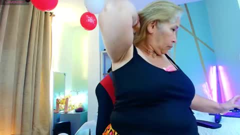Snapshot of girl_amada chatting on 19, 9, 2025 Girl Amada online show from 19, 9, 2025