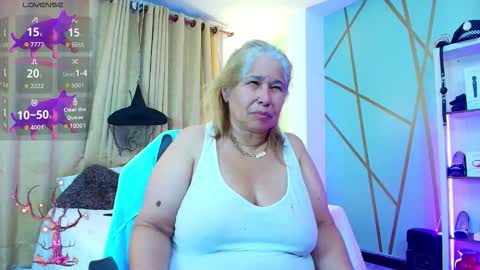 Snapshot of girl_amada chatting on 4, 10, 2025 Girl Amada online show from 4, 10, 2025