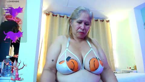 Snapshot of girl_amada chatting on 9, 10, 2025 Girl Amada online show from 9, 10, 2025