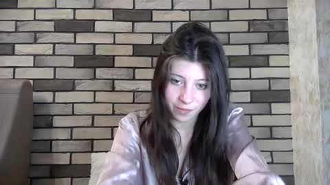 girl_cute007 online show from 30, 4, 2026