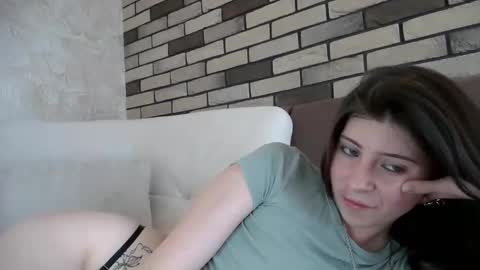 girl_cute007 online show from 5, 5, 2026