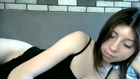 girl_cute007 online show from 29, 6, 2026