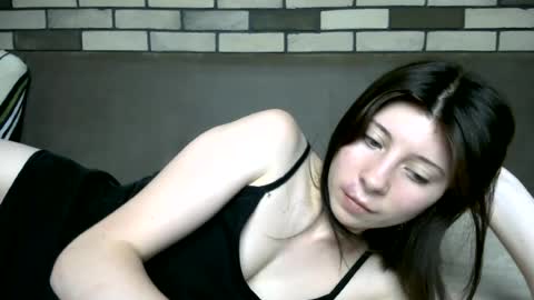 girl_cute007 online show from 29, 6, 2026