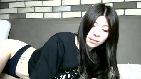 girl_cute007 online show from 1, 7, 2026