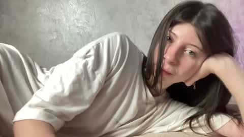girl_cute007 online show from 4, 8, 2026