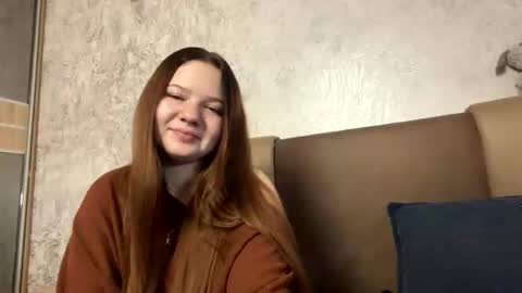 girl_cute07 online show from 12, 5, 2026