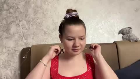 girl_cute07 online show from 18, 5, 2026