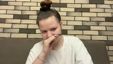 girl_cute07 online show from 1, 6, 2026