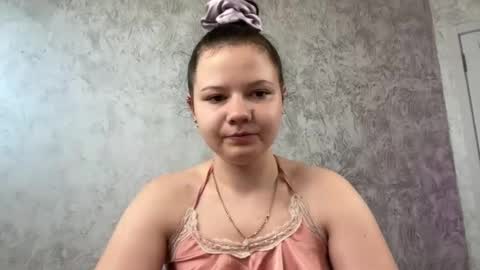 girl_cute07 online show from 16, 7, 2026