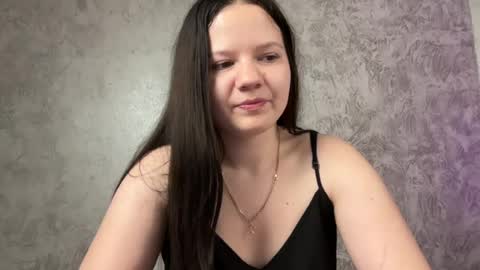 girl_cute07 online show from 28, 7, 2026