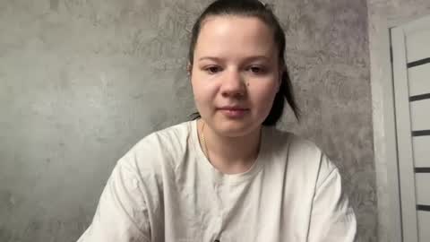 girl_cute07 online show from 2, 8, 2026