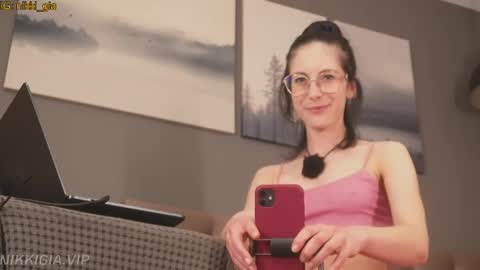 Nikki online show from 3, 5, 2026