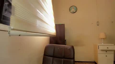 urGIRL online show from 23, 1, 2025