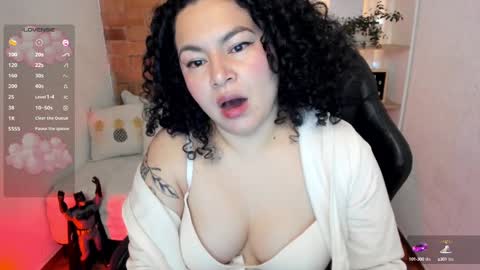 girl_inline online show from 18, 2, 2025