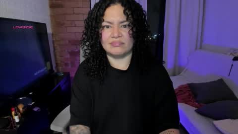 girl_inline online show from 22, 11, 2025