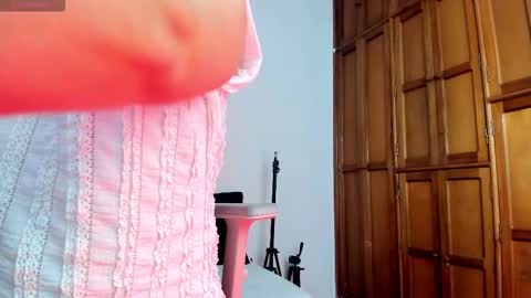 girl_inline online show from 14, 3, 2026