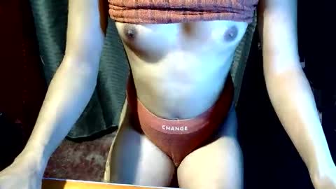 Snapshot of girl_on_fire29 chatting on 23, 3, 2026 Rica online show from 23, 3, 2026