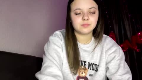 Snapshot of girl_shy07 chatting on 23, 2, 2026 girl_shy07 online show from 23, 2, 2026