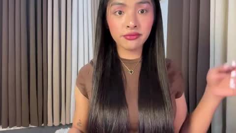 queen ronna online show from 28, 4, 2026
